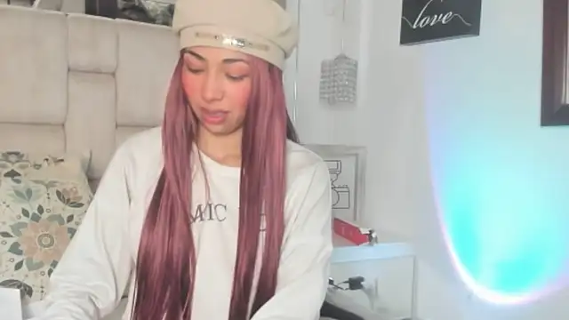 Eva cute7 online show from March 28, 2026, 2:18 pm