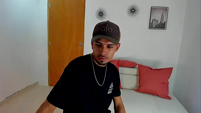 neyder sanz online show from February 5, 2026, 3:02 am