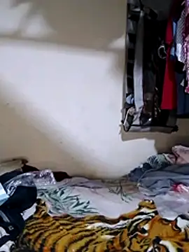 polla large active online show from April 16, 2026, 4:30 pm