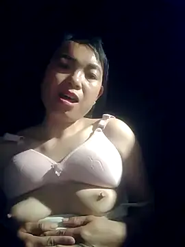 vivi1889 online show from February 8, 2026, 1:31 pm