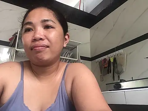 Snapshot of lady_candy85 chatting on April 24, 2026, 11:40 pm lady candy85 online show from April 24, 2026, 11:40 pm