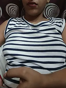 Snapshot of komalsharma99 chatting on May 17, 2026, 7:03 pm komalsharma99 online show from May 17, 2026, 7:03 pm