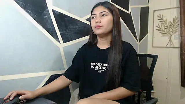 Snapshot of Jam_morena_ chatting on April 23, 2026, 1:56 am Jam morena online show from April 23, 2026, 1:56 am