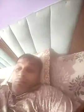 Snapshot of indiandesivillegeboy chatting on July 2, 2026, 8:31 am indiandesivillegeboy online show from July 2, 2026, 8:31 am
