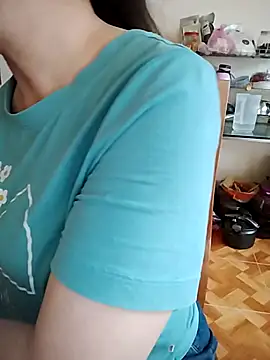 LiilyZi online show from March 23, 2026, 2:00 am