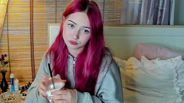 LustfulBambi online show from May 11, 2026, 1:01 pm