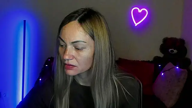 Snapshot of BlondMikey22 chatting on May 11, 2026, 11:22 am BlondMikey22 online show from May 11, 2026, 11:22 am