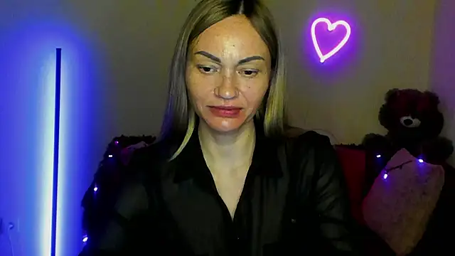 Snapshot of BlondMikey22 chatting on May 11, 2026, 2:45 pm BlondMikey22 online show from May 11, 2026, 2:45 pm