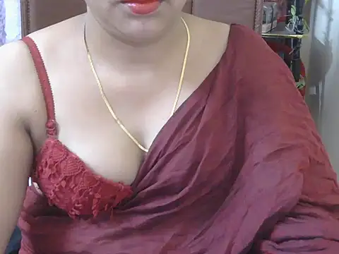 Cute Sheetal online show from June 8, 2026, 2:17 pm