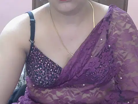 Cute Sheetal online show from March 27, 2026, 1:01 pm