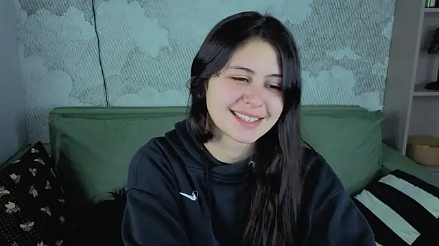 Maeren online show from March 4, 2026, 2:25 pm