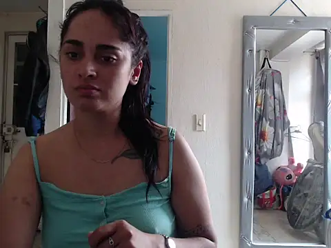 Snapshot of Zara_lopez777 chatting on February 7, 2026, 3:20 pm Zara lopez777 online show from February 7, 2026, 3:20 pm