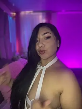 Grecia Valmont online show from February 14, 2026, 8:31 pm