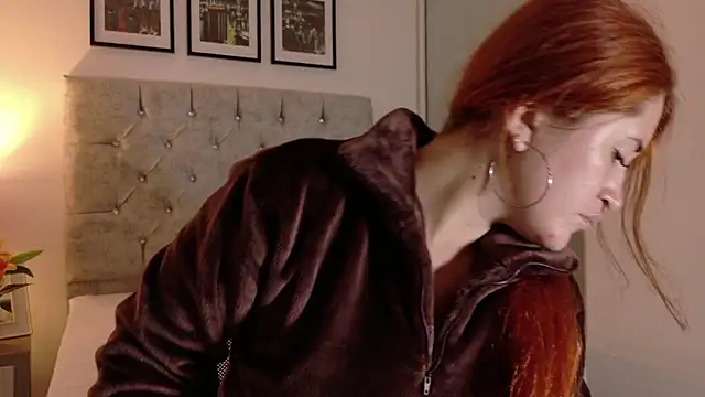 AmberLaurentt online show from April 9, 2026, 11:16 am