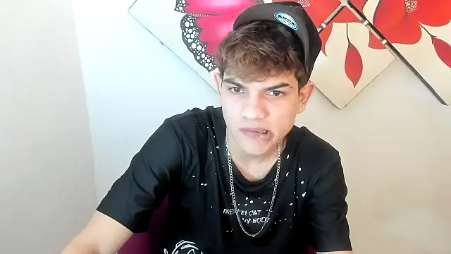 Snapshot of Jesshot_bigcock20cm chatting on March 12, 2026, 4:07 am Jesshot bigcock20cm online show from March 12, 2026, 4:07 am