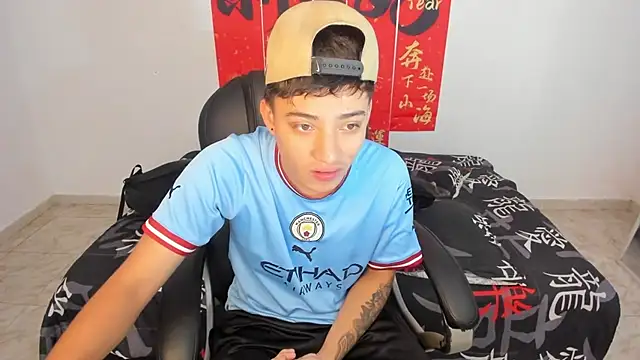 Wesleey-Boy online show from April 8, 2026, 7:04 pm