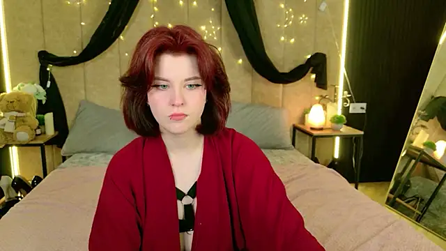Milana Bold online show from May 17, 2026, 9:15 pm