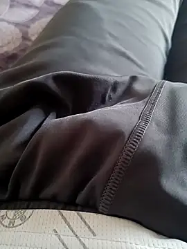 Snapshot of deadpool099 chatting on February 13, 2026, 12:27 pm deadpool099 online show from February 13, 2026, 12:27 pm