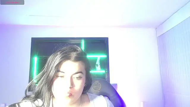 Snapshot of Katia_pretty_x chatting on March 21, 2026, 4:14 am Katia pretty x online show from March 21, 2026, 4:14 am