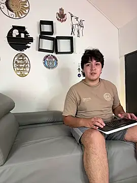 Snapshot of EmilyAndAndrew chatting on June 12, 2026, 5:16 am EmilyAndAndrew online show from June 12, 2026, 5:16 am