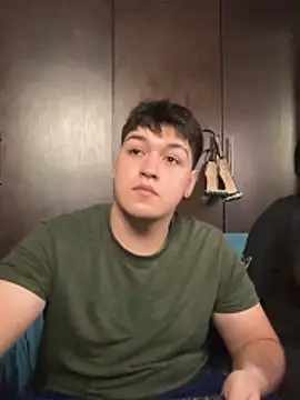 EmilyAndAndrew online show from March 7, 2026, 3:46 am