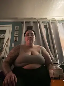 Snapshot of kayleighgirl chatting on April 25, 2026, 9:23 am kayleighgirl online show from April 25, 2026, 9:23 am