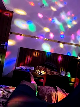 wildboyheart online show from February 11, 2026, 4:18 pm