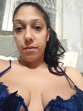 Snapshot of HiddenDuet chatting on April 15, 2026, 10:32 pm HiddenDuet online show from April 15, 2026, 10:32 pm