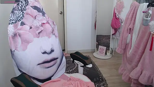 MyAsianWaifu online show from May 20, 2026, 5:04 am