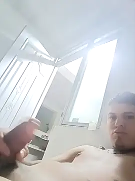 elvaquero06 online show from April 14, 2026, 3:22 am