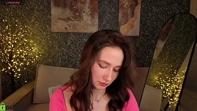 Snapshot of _Kiki_angel_ chatting on February 14, 2026, 1:17 am Kiki angel online show from February 14, 2026, 1:17 am