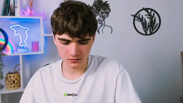 Snapshot of emil_lucky chatting on February 23, 2026, 12:28 pm emil lucky online show from February 23, 2026, 12:28 pm