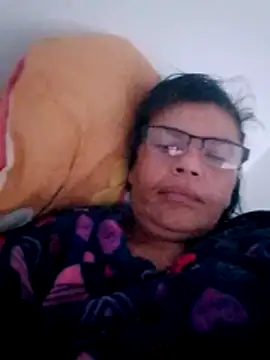 jennifer 0717 online show from April 13, 2026, 11:14 am