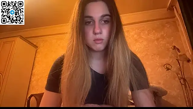 LovelySilk 63 online show from April 25, 2026, 6:27 pm