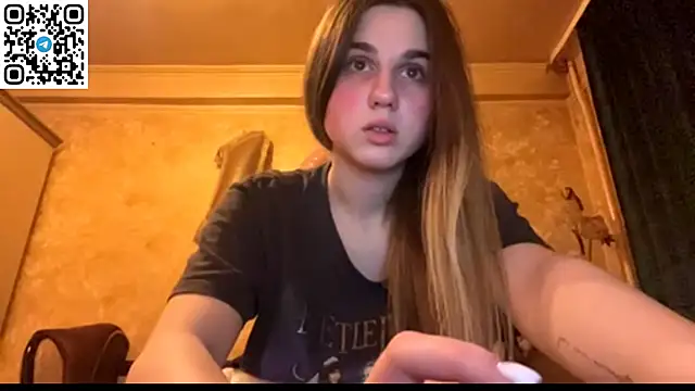 LovelySilk 63 online show from April 24, 2026, 6:21 pm