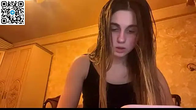 LovelySilk 63 online show from April 21, 2026, 6:25 pm