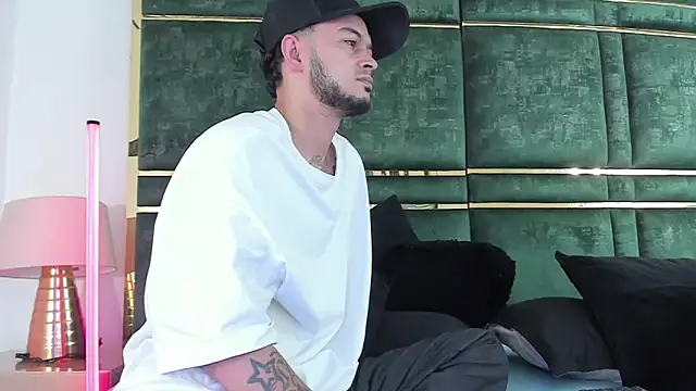 Snapshot of GaelyCoral chatting on February 25, 2026, 11:32 am GaelyCoral online show from February 25, 2026, 11:32 am