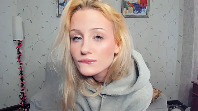 LolaStusse online show from February 21, 2026, 8:16 am