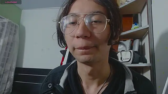 najimi uwu  online show from February 24, 2026, 1:17 am