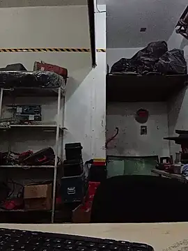 Snapshot of OMARMEX1 chatting on April 9, 2026, 12:44 pm OMARMEX1 online show from April 9, 2026, 12:44 pm