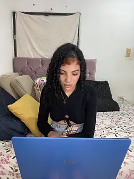 Britney  Latina online show from March 4, 2026, 2:19 am