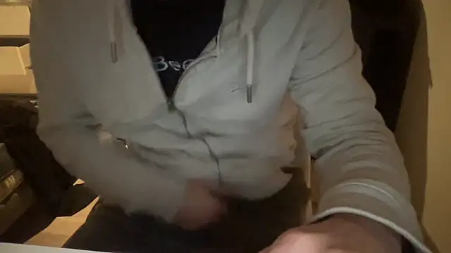 Snapshot of raoulbtnbois chatting on February 18, 2026, 1:40 pm raoulbtnbois online show from February 18, 2026, 1:40 pm