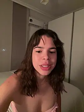 Brigitte01 online show from April 18, 2026, 10:21 pm