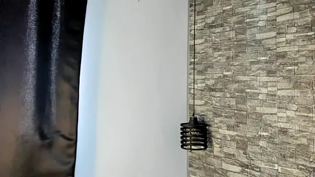 ASHLEY COLLINS1 online show from April 4, 2026, 1:39 pm