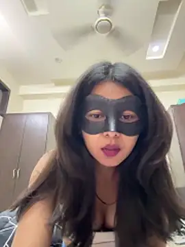 raavigirl online show from March 28, 2026, 7:09 am