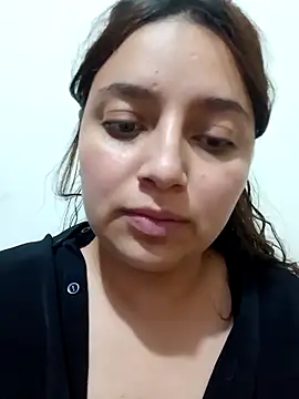 Snapshot of MajoArias chatting on March 4, 2026, 3:36 am MajoArias online show from March 4, 2026, 3:36 am