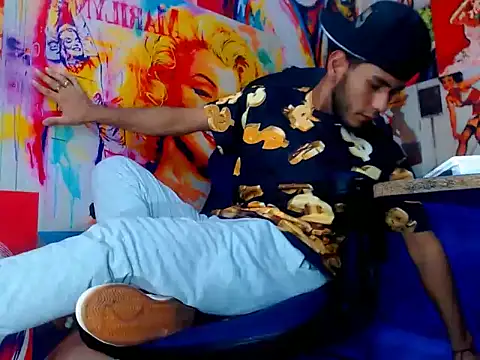 warmNoah online show from April 7, 2026, 6:10 pm