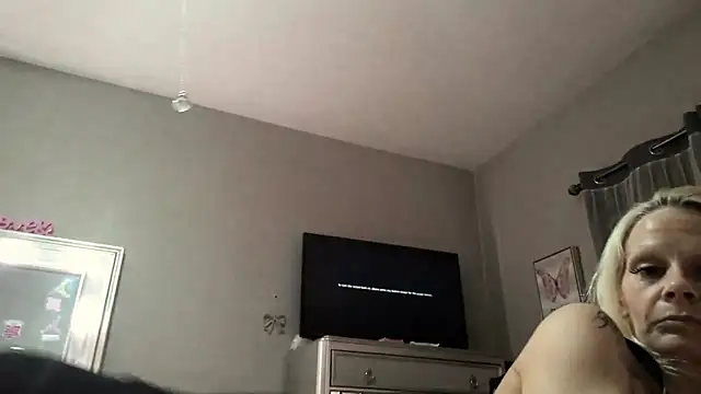 Snapshot of PrincessCutz1 chatting on February 11, 2026, 1:16 am PrincessCutz1 online show from February 11, 2026, 1:16 am