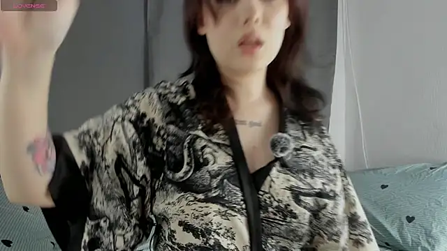 awwursosweet  online show from March 3, 2026, 4:52 am