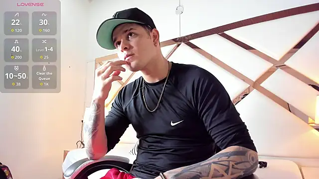 Snapshot of rayan_linxx chatting on February 18, 2026, 6:59 pm rayan linxx online show from February 18, 2026, 6:59 pm